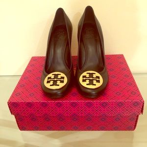 Brand New Tory Burch Classic Blck Leather Heels